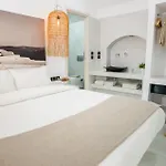 Cliff Aura Apartament *