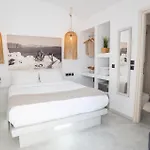 Cliff Aura * Fira (Santorini)