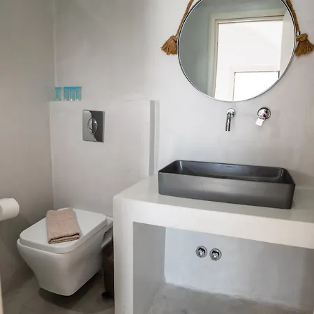 Cliff Aura Apartment *