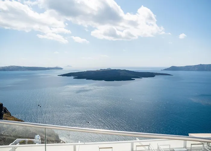 Cliff Aura * Fira (Santorini)