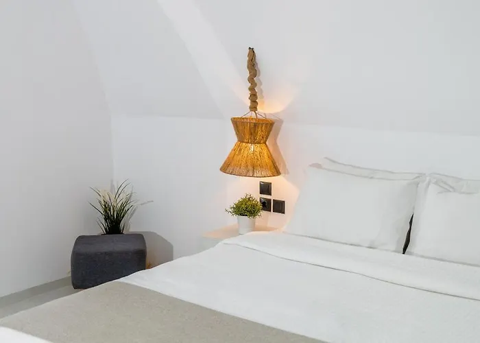 Cliff Aura Apartment *