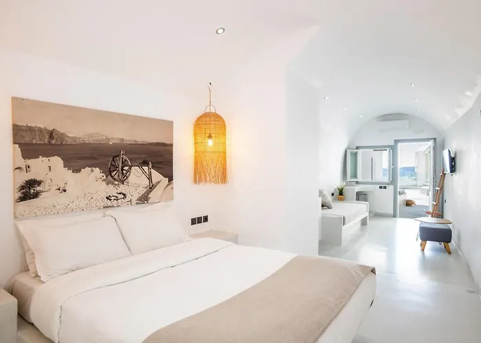 Cliff Aura Apartment *