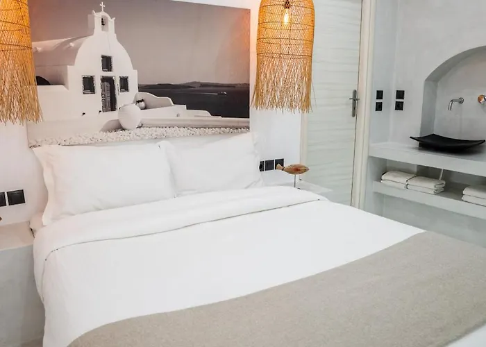 Apartment Cliff Aura Fira (Santorini)